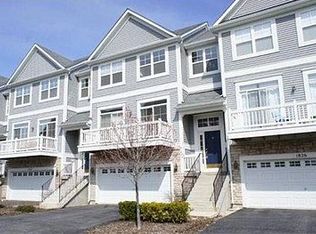 1822 Watercolor Pl, Grayslake, IL 60030