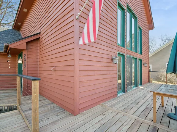 2522 Lost Lake Rd, Mound, MN 55364