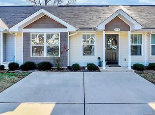 109 Lassiter Ct, Mount Holly, NC 28120