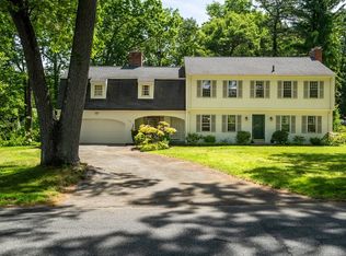 109 Concord Rd, Longmeadow, MA 01106