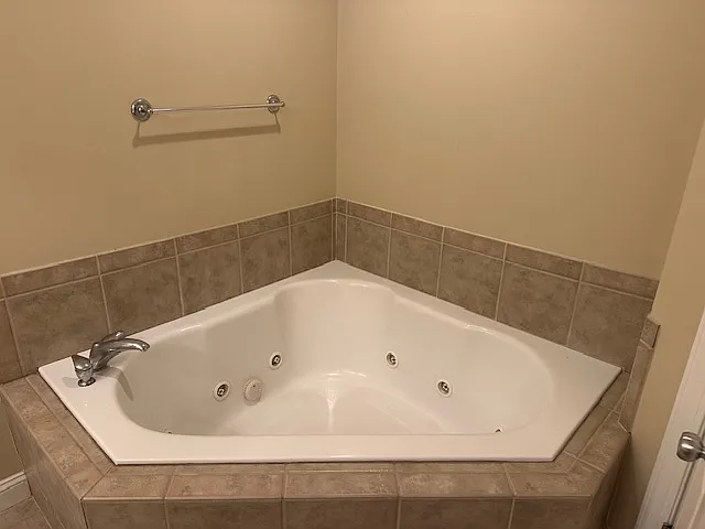 Master garden tub