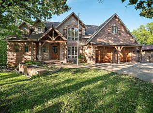 216 N Walnut St, Blue Eye, MO 65611