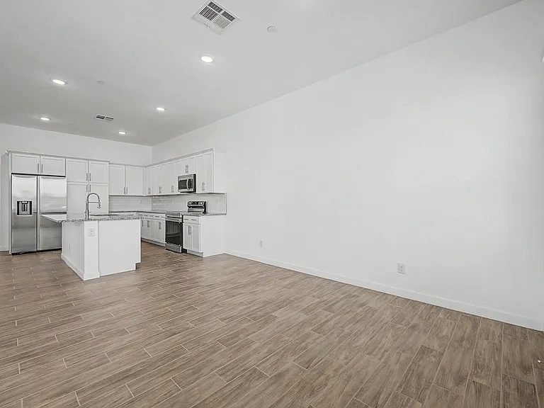 8232 E University Dr #113 — Photo 7