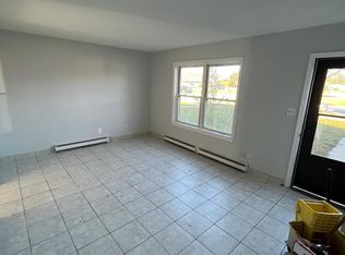 540 Greenwood Dr APT D, Aurora, IL 60506