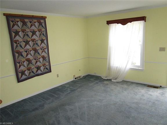 5th image of 104 Doncaster Ct #104