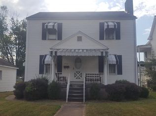 730 2nd St, New Martinsville, WV 26155