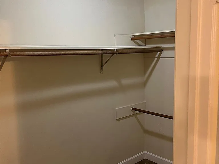 7010 Pickett Dr — Photo 14