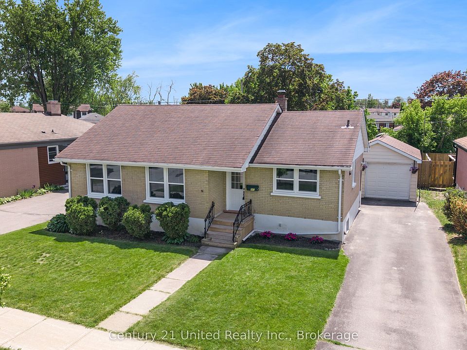 1st image of 641 Harold Dr