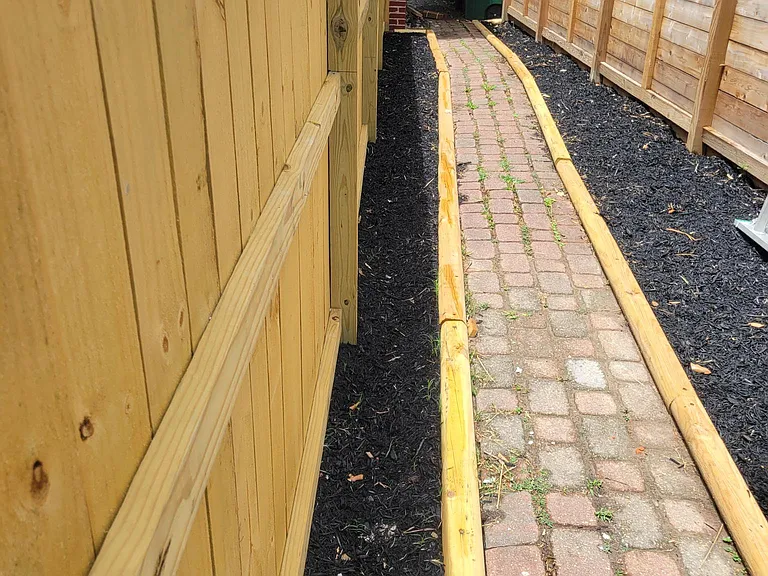 1617 Hawthorne St #A — Photo 2