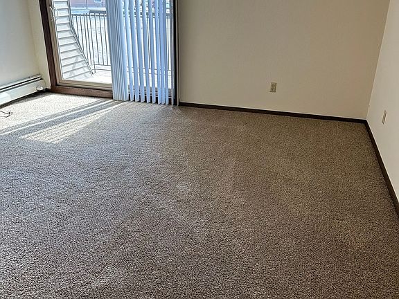 5th image of 200 5th Ave N APT 305