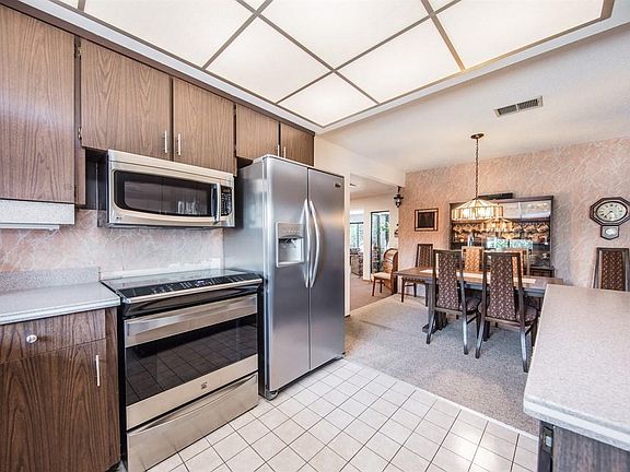 4th image of 2882 Rosario Ct