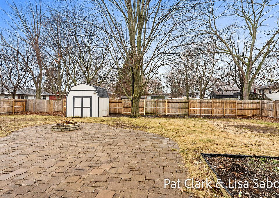 あめり 12826 Riley St, Holland, MI 49424 | Zillow