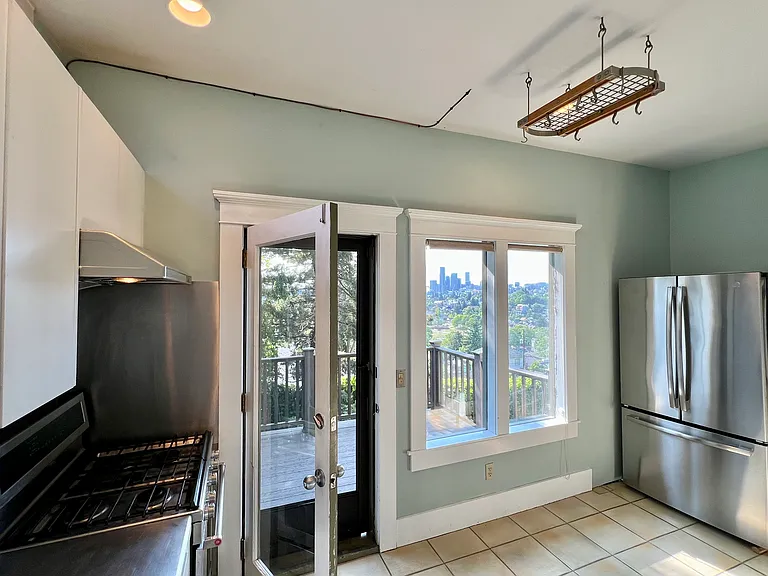 1525 31st Ave S — Photo 40