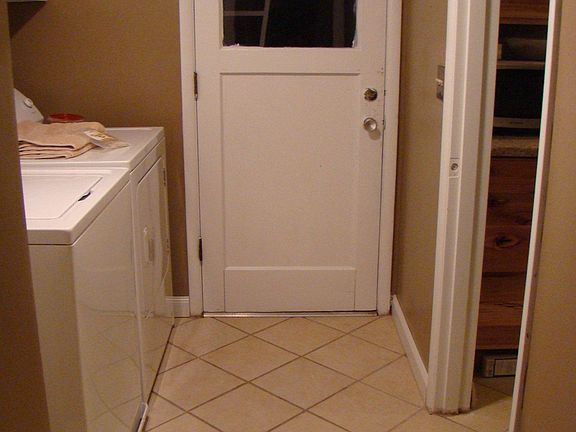 Pantry/ Laundry