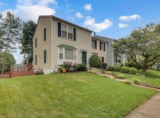 7113 Latour Ct, Alexandria, VA 22315