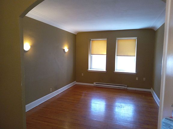 2nd image of 212 6th St APT A4
