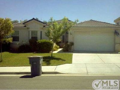 7742 N Debra Ave, Fresno, CA, 93722