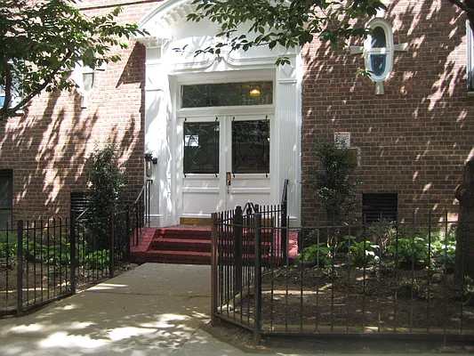 Sold by Lovett Realty, Inc. | media 32