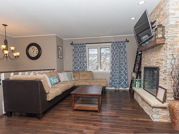 5th image of 2484 E Dale Ct