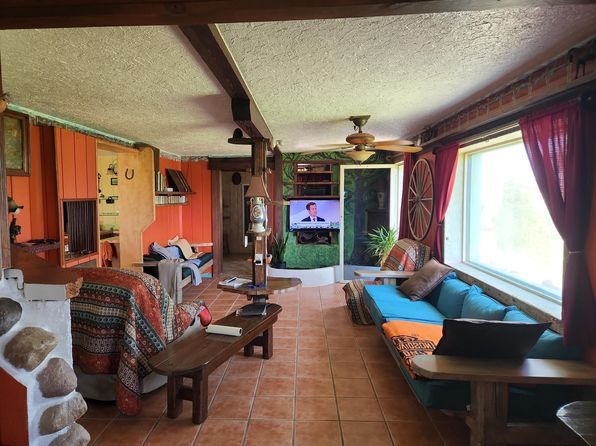 2071 Footville Richmond Rd W