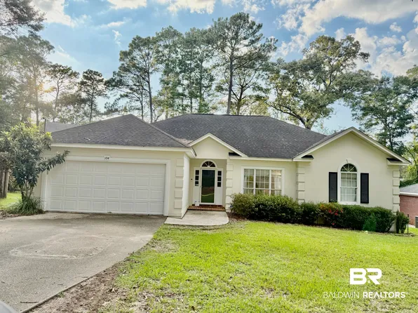 104 Wild Oak Dr, Daphne, AL 36526
