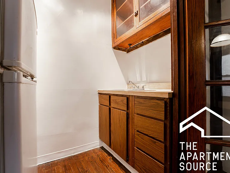 2426 N Sawyer Ave #1W — Photo 9