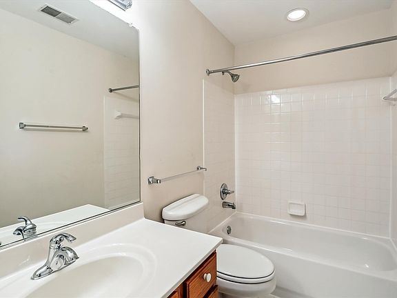 5th image of 13404 Fountain Club Dr #X