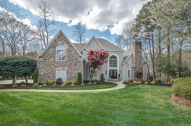1st image of 4155 Moorland Dr