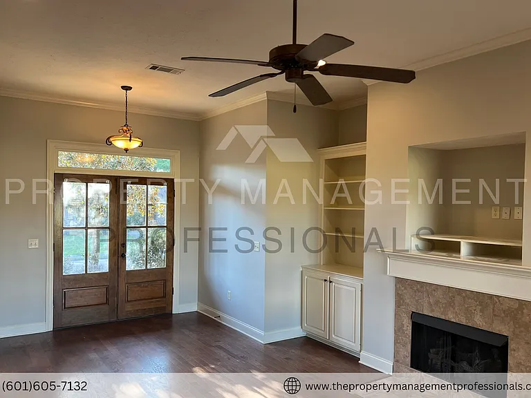 116 Cedar Green Dr — Photo 9