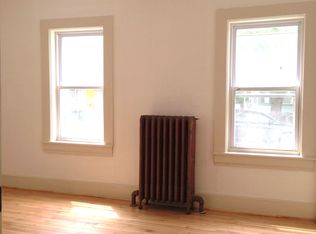 24 School St, South Burlington, VT 05401