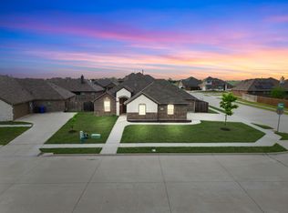 1925 Meadowlark Ln, Royse City, TX 75189