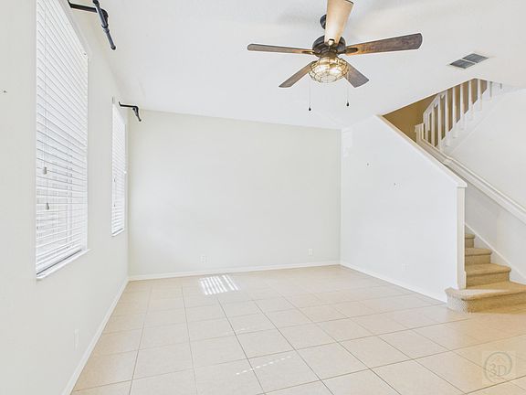 4th image of 2139 SE Jamieson Drive