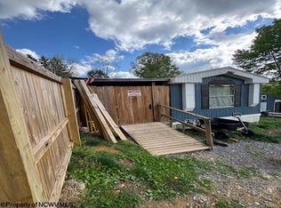 40 Chickerell St, Clarksburg, WV 26301