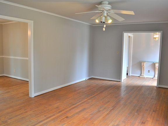 4th image of 388 Collier Rd NW