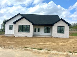 9015 Walter Tell Ln, Tell City, IN 47586