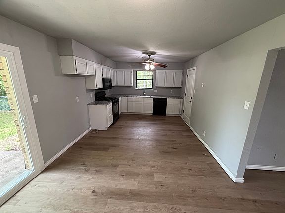 5th image of 14602 S Xenophon Ave