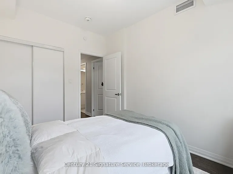 1238 Cawthra Rd #2 — Photo 18