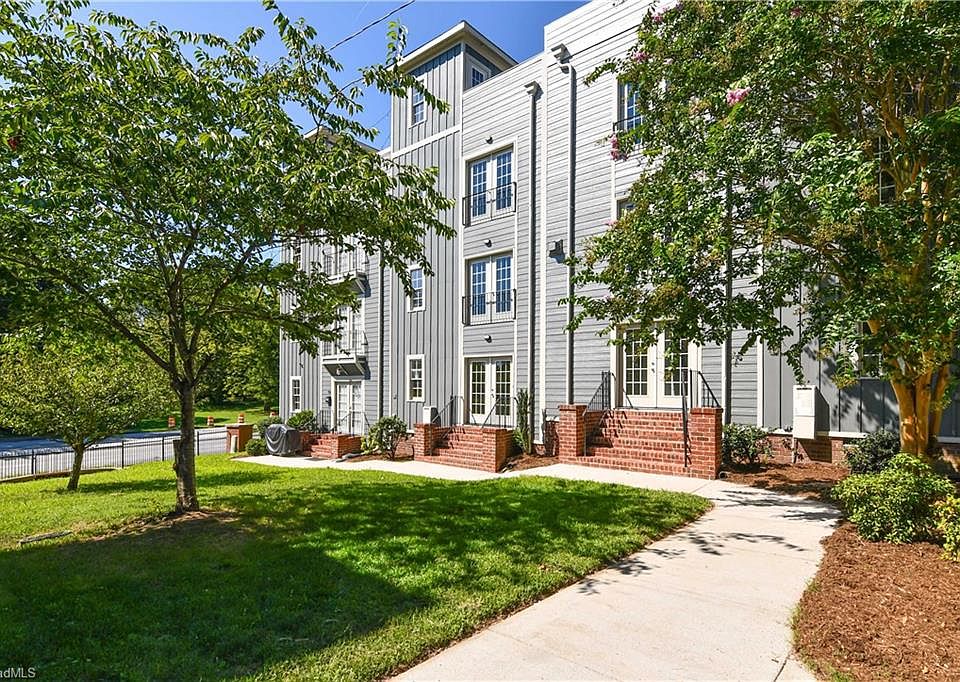 1st image of 449 McAdoo Ave