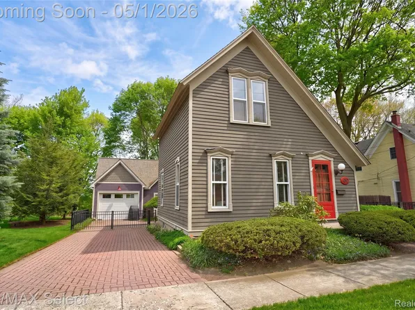 452 Butler St, Northville, MI 48167