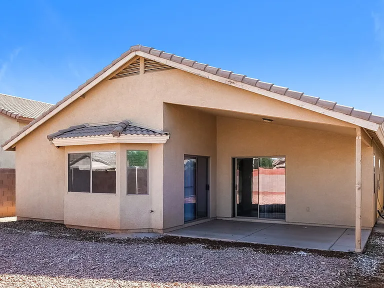 2525 S 109th Dr — Photo 16