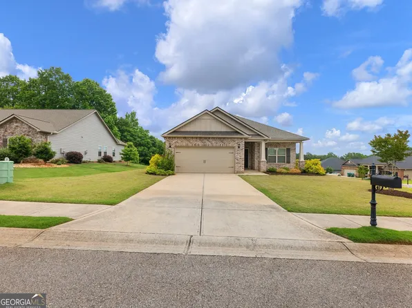 808 Hidden Hollow Cir, Commerce, GA 30529