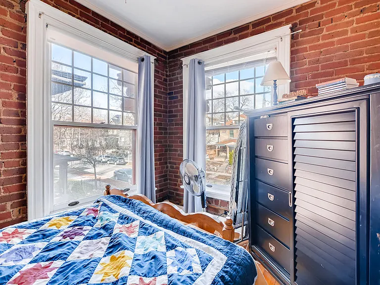 1035 N Marion St #M2 — Photo 4