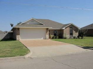 167 Topaz Cir, Hewitt, TX 76643