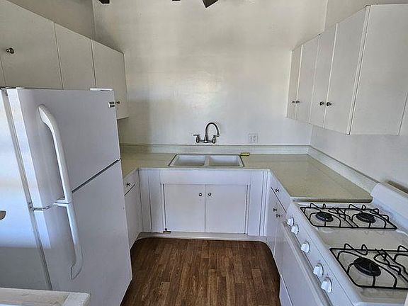 5th image of 11940 Laurelwood Dr #25-11990