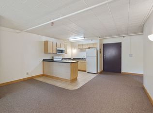2125 W Kilbourn Ave #31, Milwaukee, WI 53233