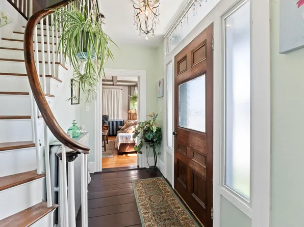 98 & 100 Main Street, Winthrop, ME 04364