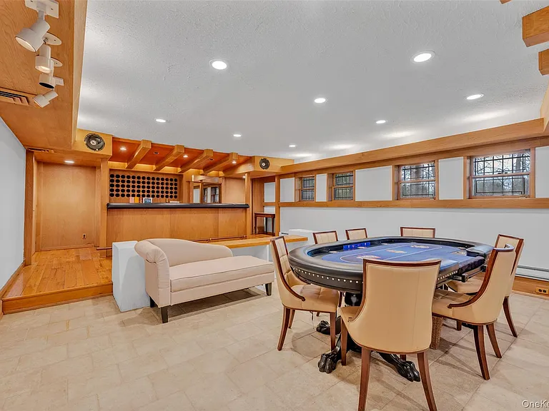 8 Plaka Ct — Photo 26