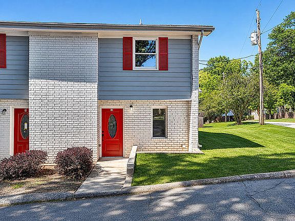 2nd image of 3241 Turner Street #10