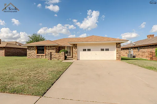 4611 Misty Valley E Photo 1