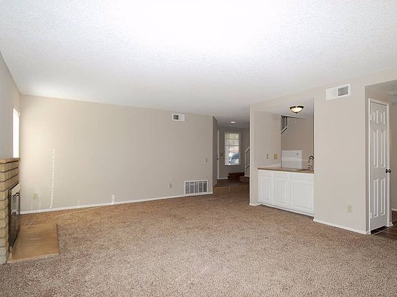 3rd image of 16382 Hazelwood Ct